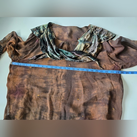 URU Mixed Media Velvet Tunic Top Brown One Size - Picture 9 of 9